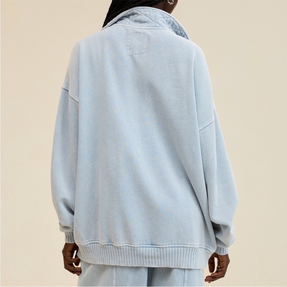 Aerie Oh Snap Sweatshirt Cloud Wash Size Large Blue - Picture 2 of 3